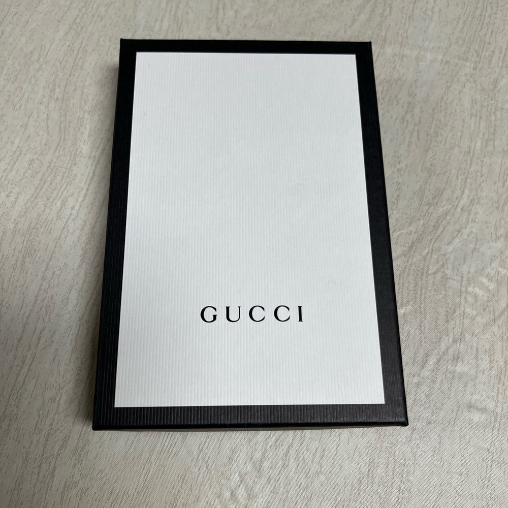 Gucci Blind for Love GG Monogram bee iPhone case for 6 / 7 / 8 - Picture 7 of 11